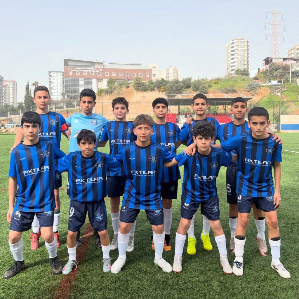 u 13 takımımızadana yildirim spor 2çukurova barajspor 0bugün tevriz dura sahasında çukurova bara